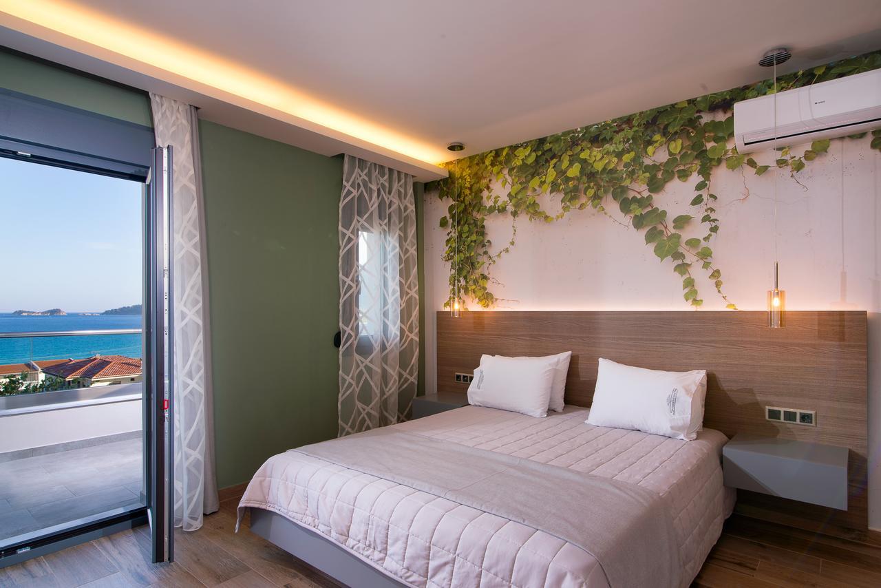 Semiramis Luxury Suites Chrysi Ammoudia Exterior foto