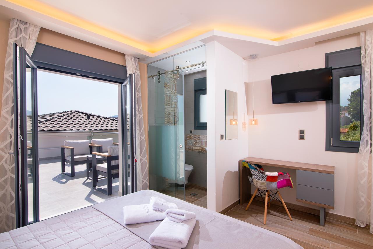 Semiramis Luxury Suites Chrysi Ammoudia Exterior foto